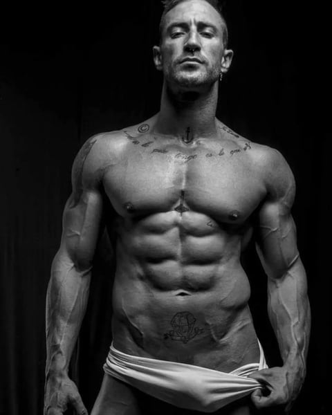 Porn actor, Women, Girls and Gays can enjoy of ...
