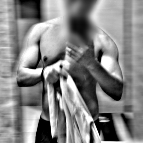 私のサイトへようこそ。私の名前はレオナルド、男...