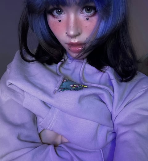 Sub and get my lewdest ahegao content you won't...
