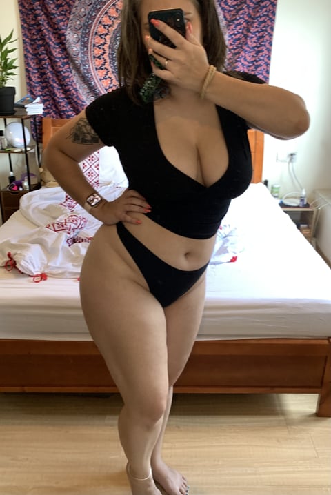 * Soms zijn het lingeriefoto's, voyeurinhou...