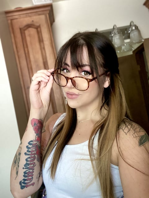 ♥️Self play, foot worship, JOI, roleplays, gian...